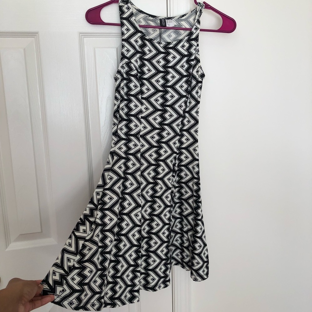 Junior’s H&M Dress